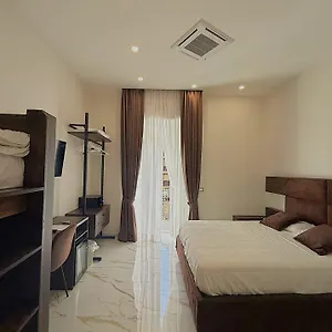 Auroom Hotel
